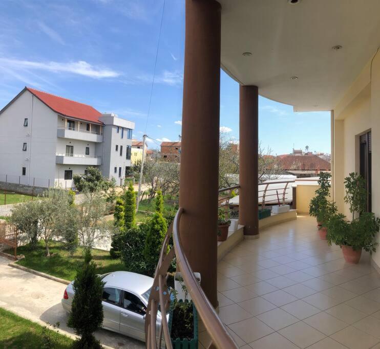 Villa Uklala Kamez Exterior foto